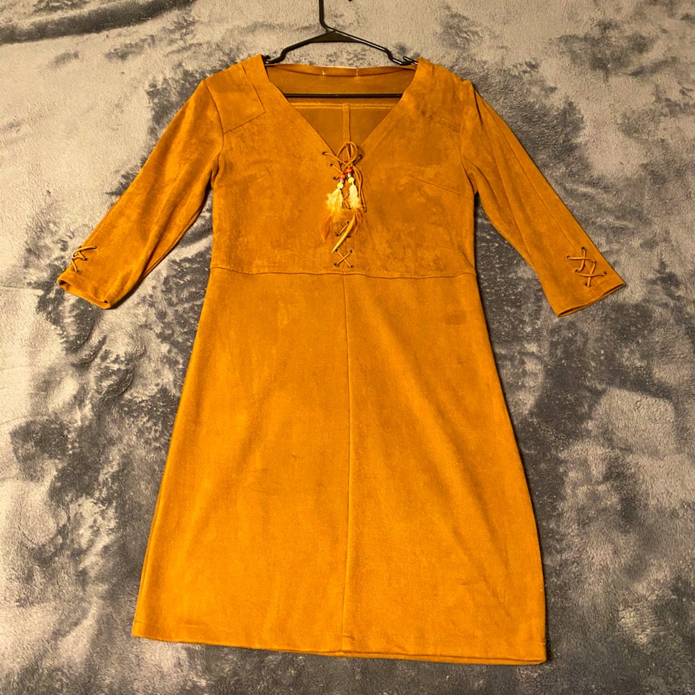Barley used authentic Gold & Silver dress